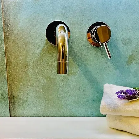 ホテル アルベルゴ スイス ベルビュー モンテロッソ・アル・マーレ