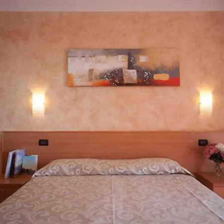 ホテル アルベルゴ スイス ベルビュー