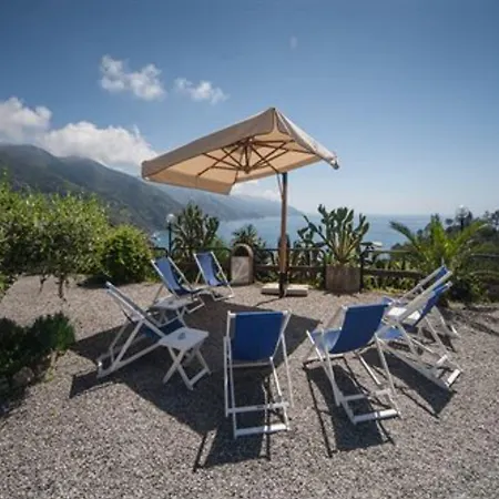 アルベルゴ スイス ベルビュー モンテロッソ・アル・マーレ